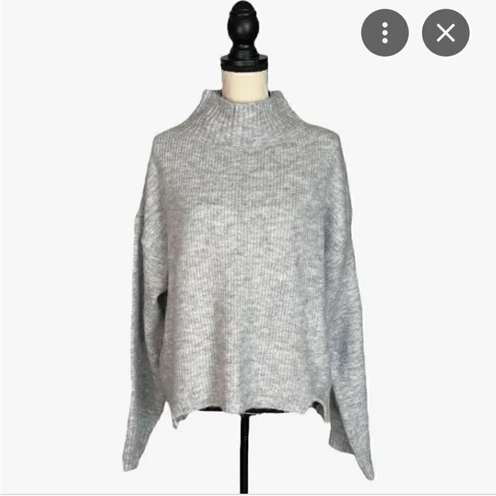 Top shop Sweater Size L NWOT